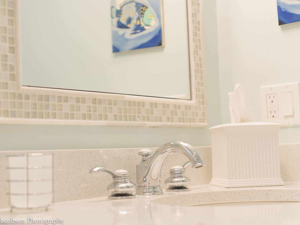 Vanity & backsplash
